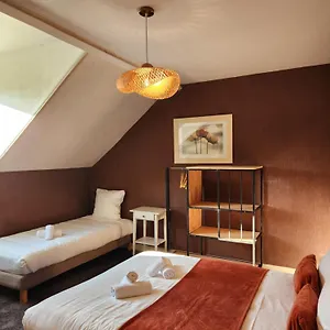 Le Petit Montmartre Hotel Dinard